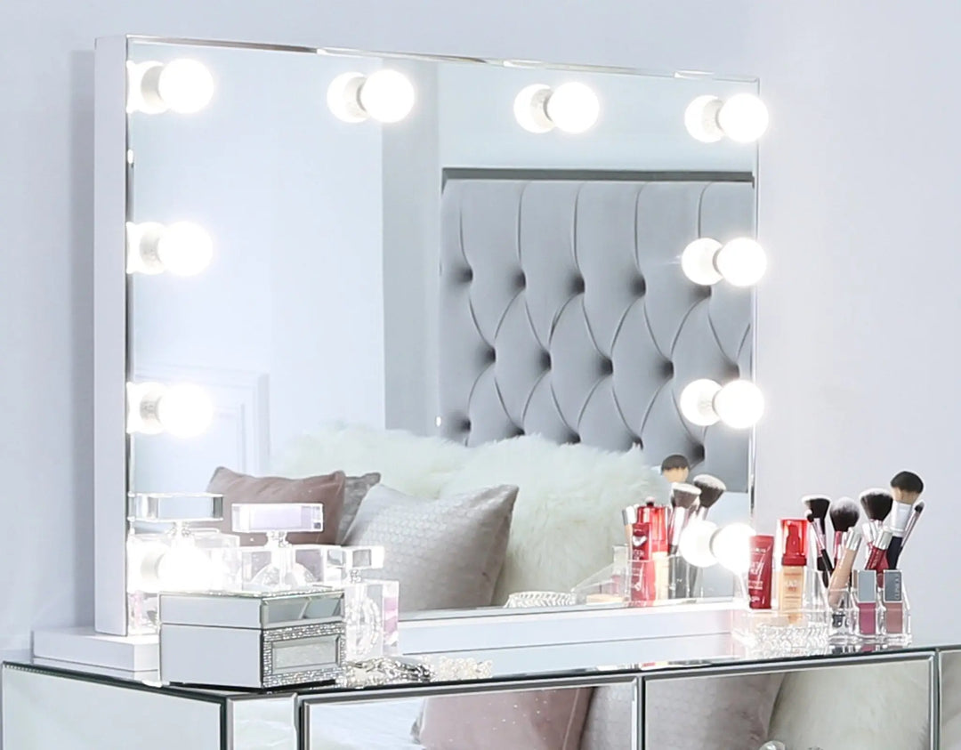 What a Dressing Table Mirror Can Bring to your Bedroom - NJ Home Interiors