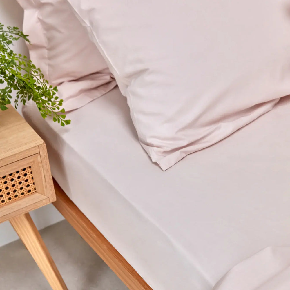 Christy 200 Thread Count Organic Super King Fitted Sheet Powder Pink CHRISTY LUX-HOM