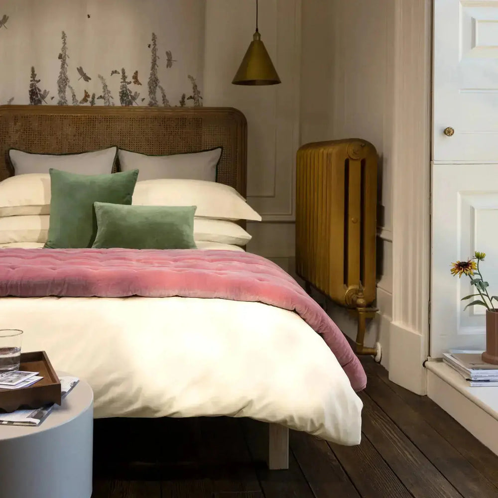 Christy 400 Thread Count Sateen Double Duvet Set Gold CHRISTY LUX-HOM