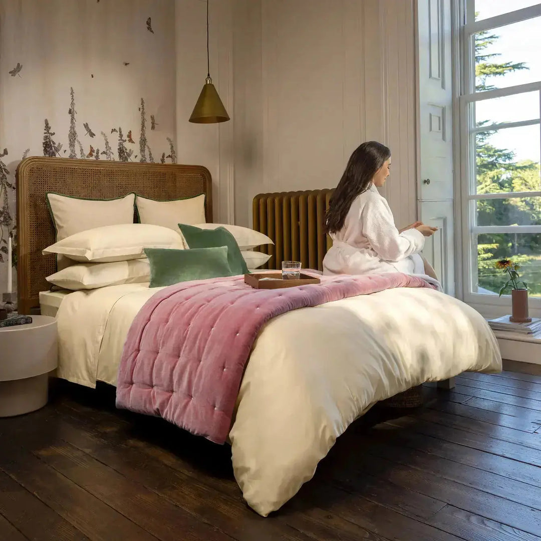 Christy 400 Thread Count Sateen Double Duvet Set Gold CHRISTY LUX-HOM