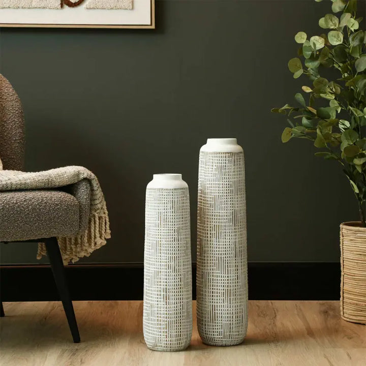 White and Brown Polyresin Vase Lina Home