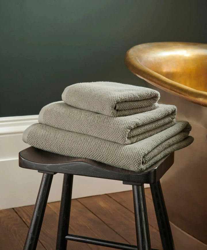 Christy Brixton Hand Towel - Pebble 50 x 90 cm CHRISTY LUX-HOM