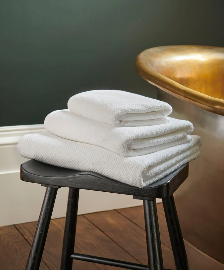 Christy Brixton Bath Sheet - White 90 x 150 cm CHRISTY LUX-HOM