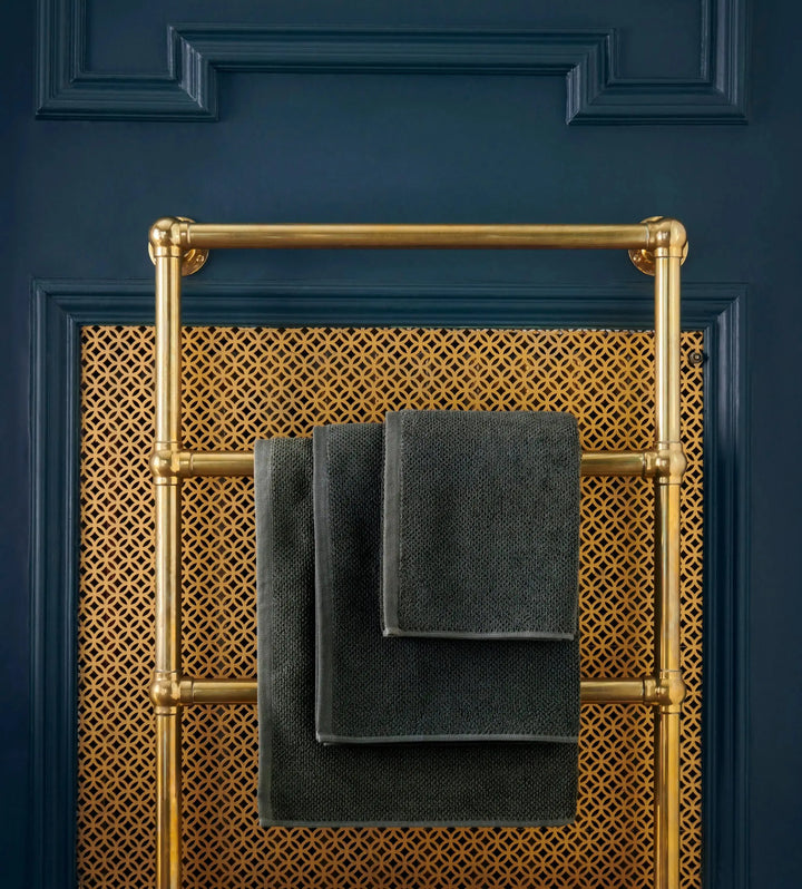 Christy Brixton Bath Towel - Liquorice 70 x 125 cm CHRISTY LUX-HOM