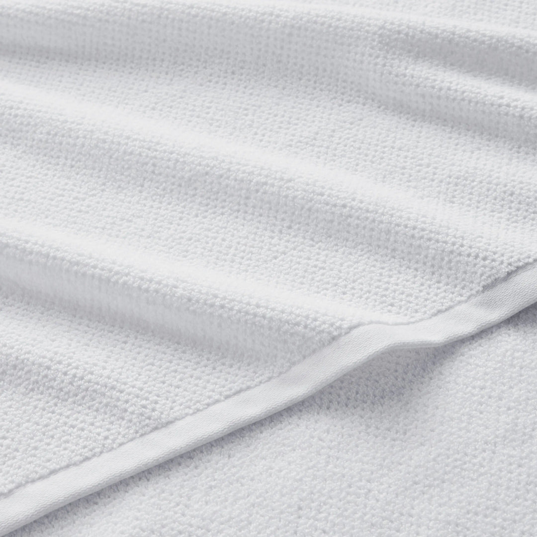 Christy Brixton Bath Sheet - White 90 x 150 cm CHRISTY LUX-HOM