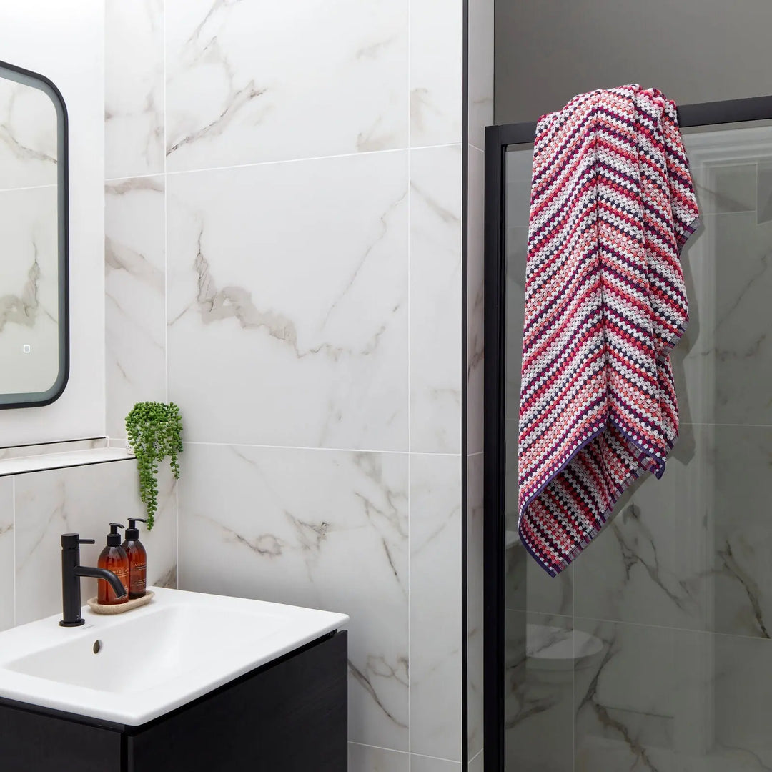 Christy Carnaby Stripe Bath Sheet Berry CHRISTY LUX-HOM