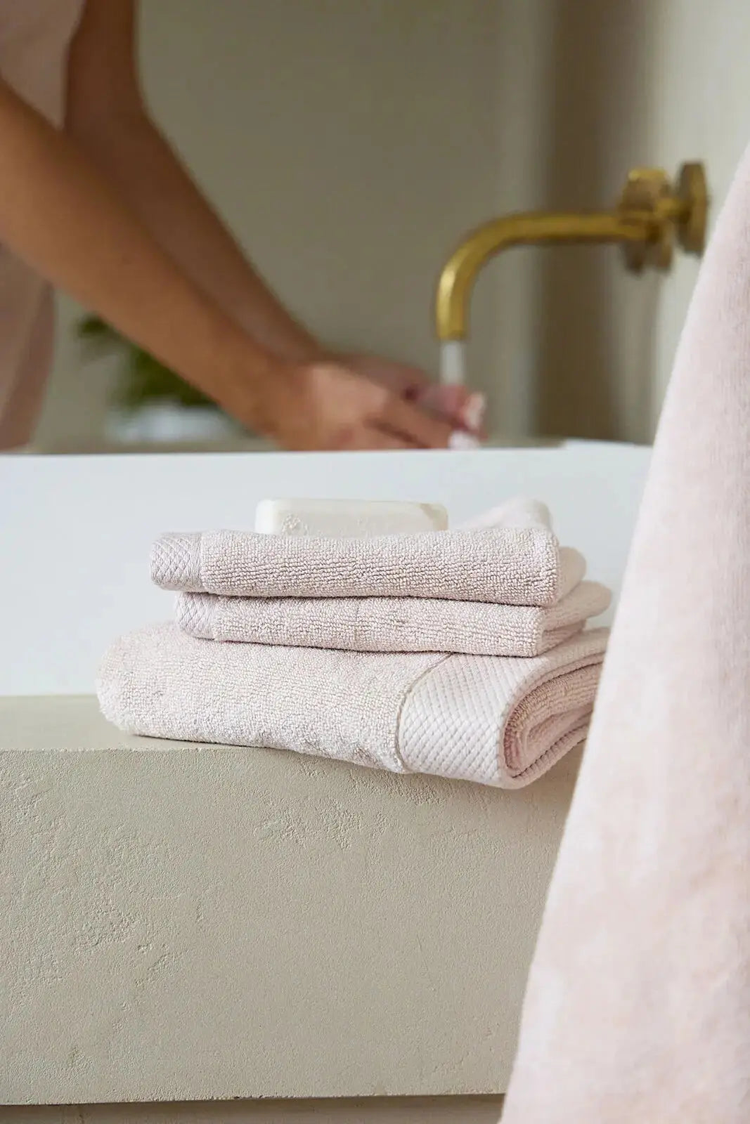 Christy Luxe Hand Towel Pearl CHRISTY LUX-HOM