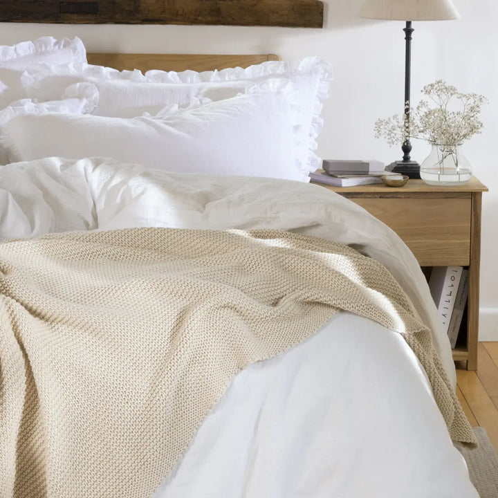 Christy Oslo Throw Ecru 140 x 180cm CHRISTY LUX-HOM