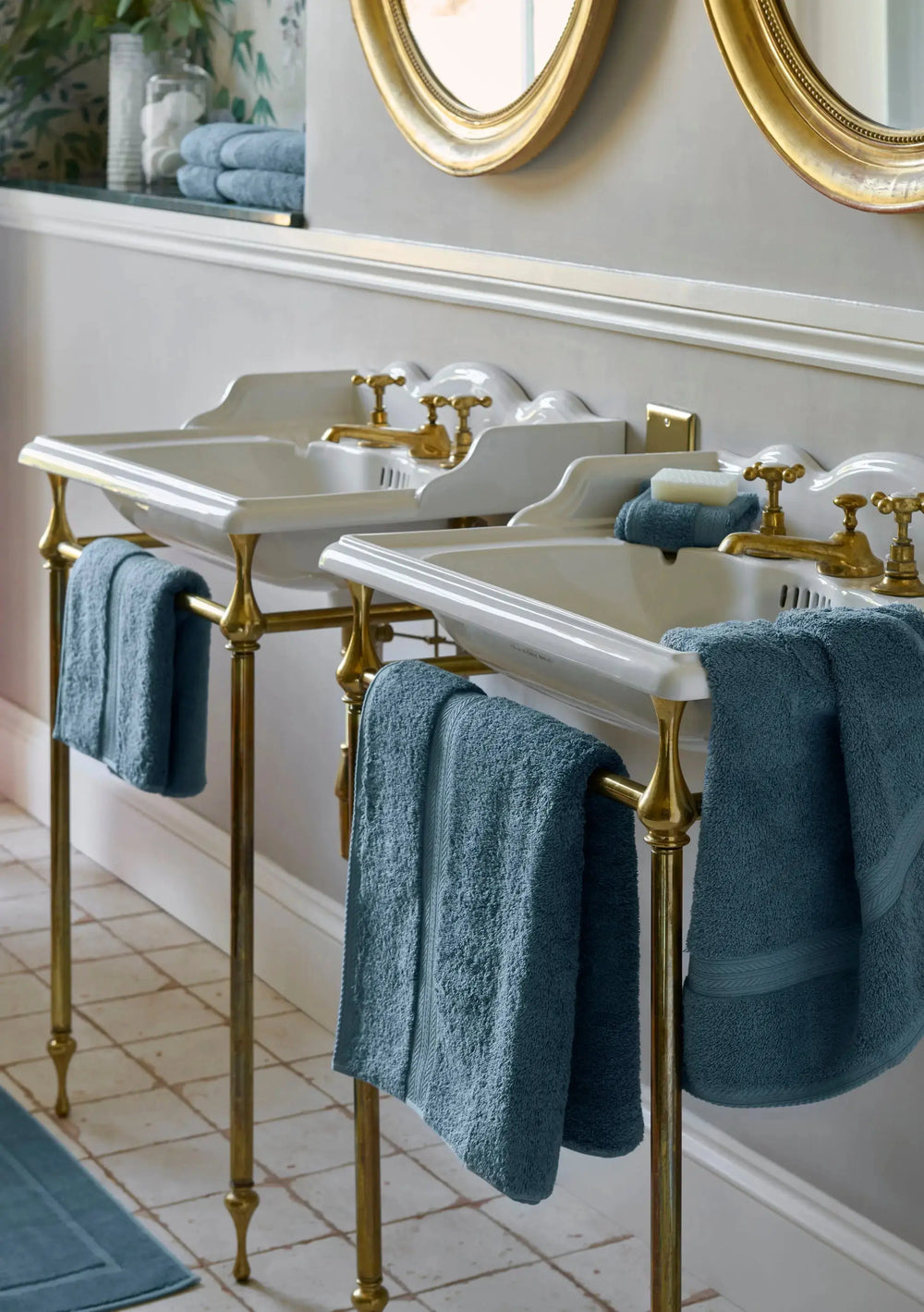 Christy Renaissance Hand Towel Denim CHRISTY LUX-HOM