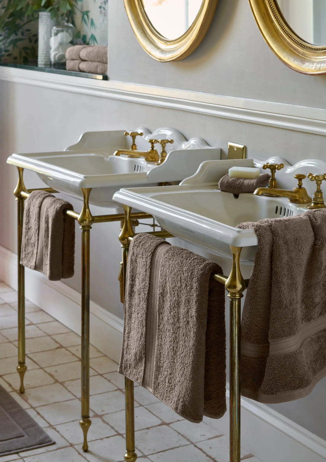 Christy Renaissance Hand Towel Mink CHRISTY LUX-HOM