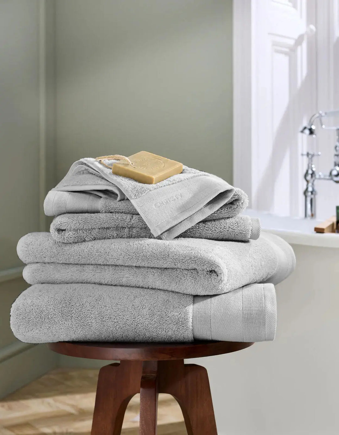 Christy Signature Hand Towel Platinum Christy