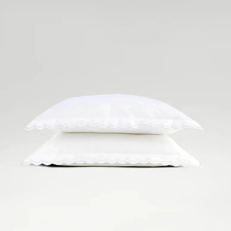 Christy Scallop Edge Oxford Pillowcase Pair in White Christy