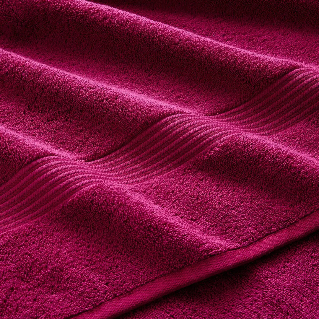 Christy Supreme Hygro Bath Towel Raspberry CHRISTY LUX-HOM