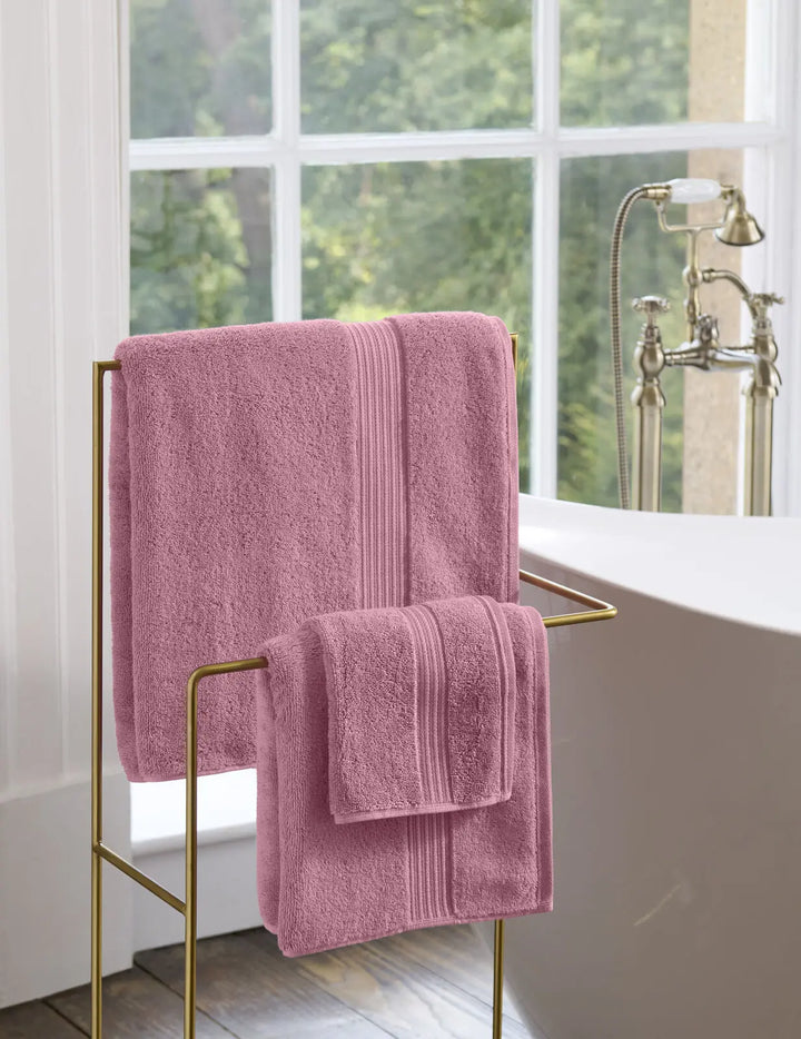 Christy Supreme Hygro Bath Sheet Blush CHRISTY LUX-HOM