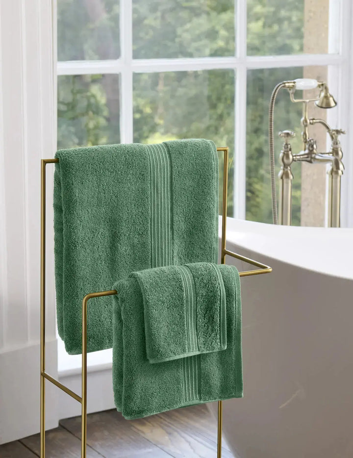 Christy Supreme Hygro Bath Towel Spruce CHRISTY LUX-HOM