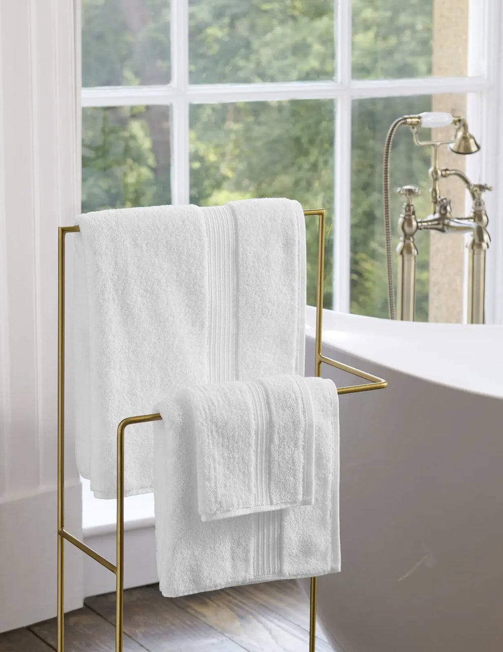 Christy Supreme Hygro Bath Sheet White CHRISTY LUX-HOM