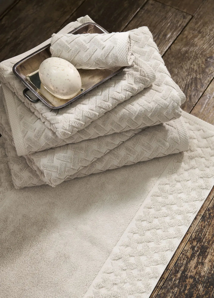 Christy Trellis Bath Mat Oak CHRISTY LUX-HOM